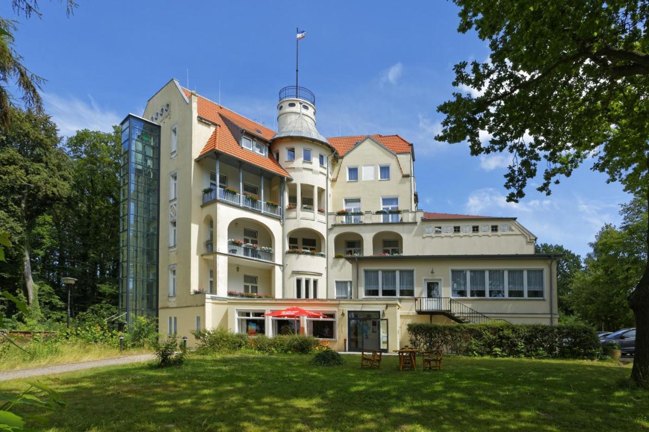 Waldschloss Parow Koserow Luaran gambar